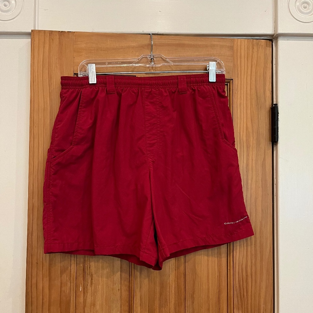Men's Columbia shorts, Onmi-Shade Sun Protection, dark red ,sz M, 6" length
